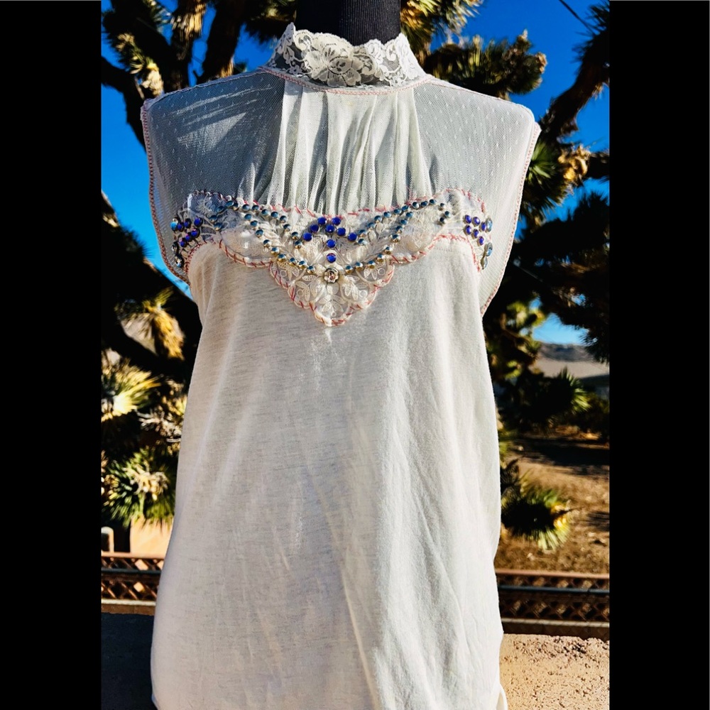 FREE PEOPLE Ivory Mesh Lace w Pink Rhinestones & Silver Studs Top! Size Large